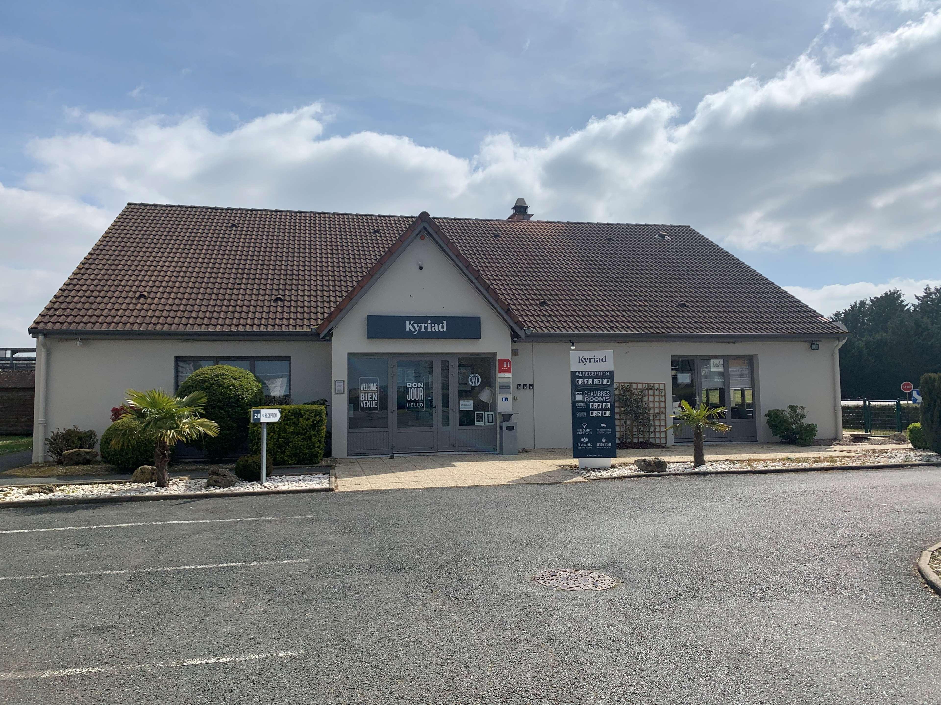 Kyriad Châteauroux - Saint-Maur Saint-Maur (Indre) Exterior foto