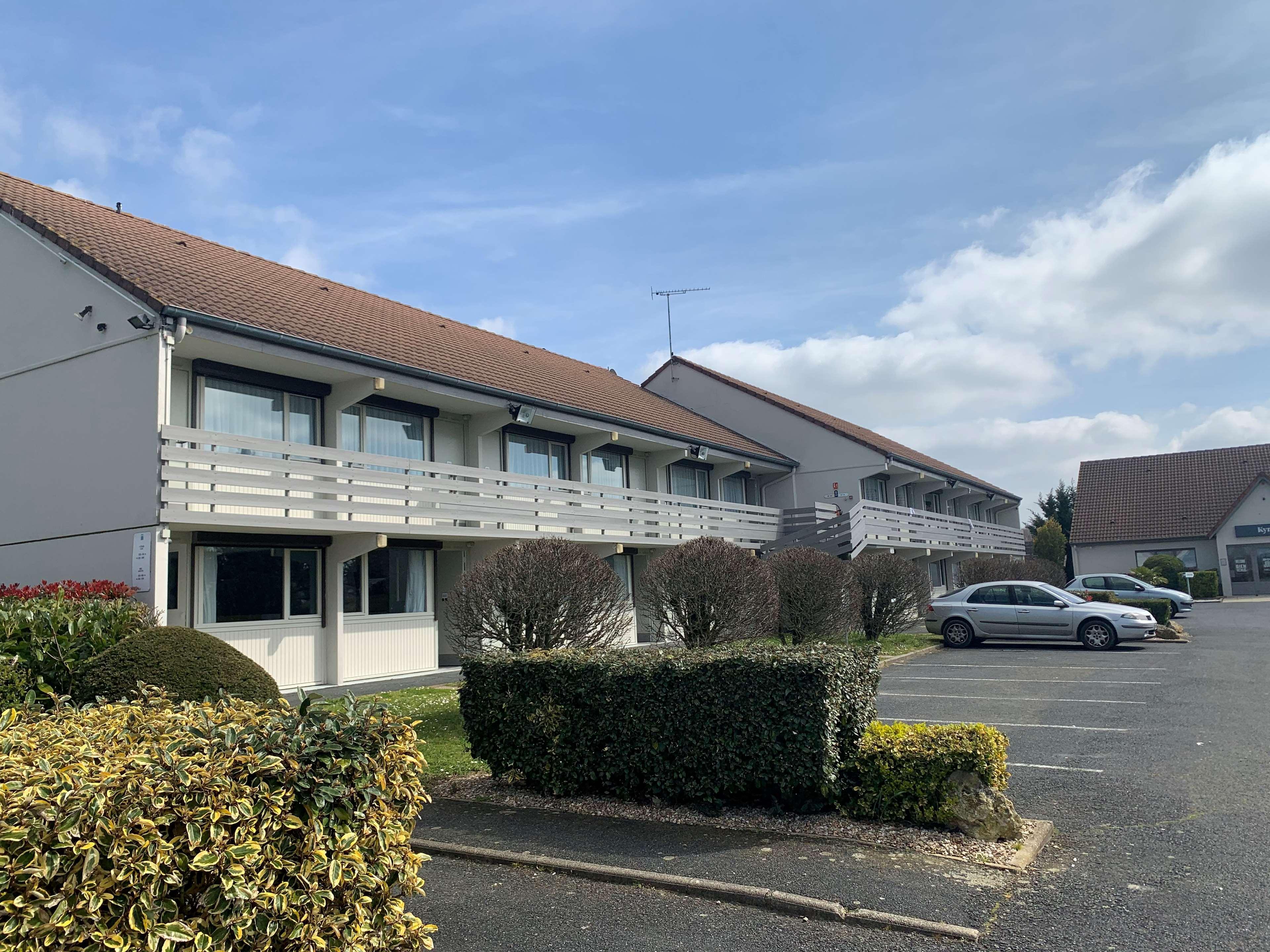 Kyriad Châteauroux - Saint-Maur Saint-Maur (Indre) Exterior foto