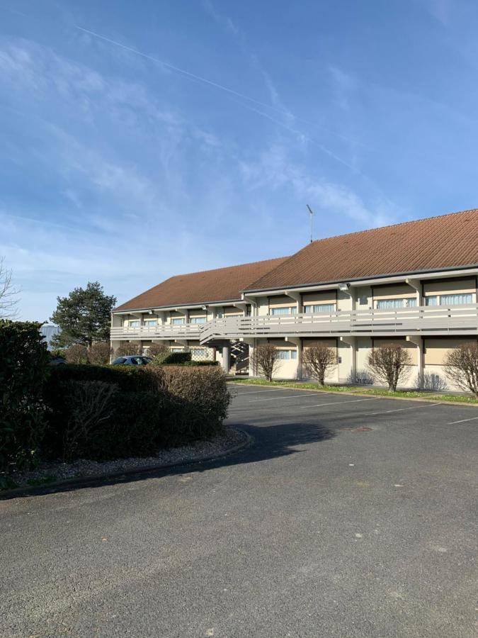 Kyriad Châteauroux - Saint-Maur Saint-Maur (Indre) Exterior foto